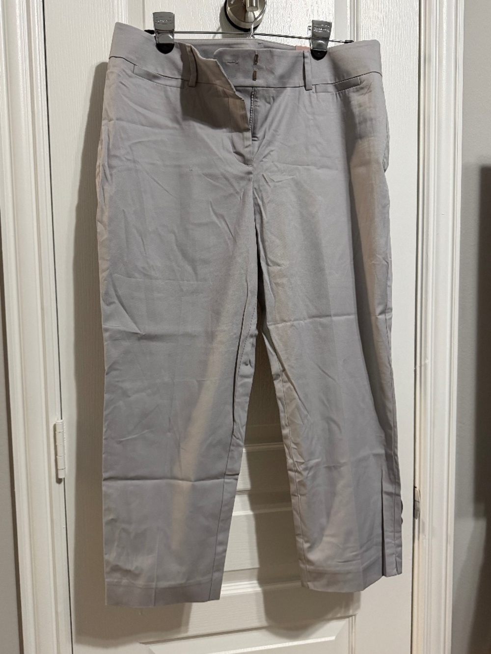 NWT Ann Taylor Factory Curvy Cropped Leg Pants Grey 10P Petite